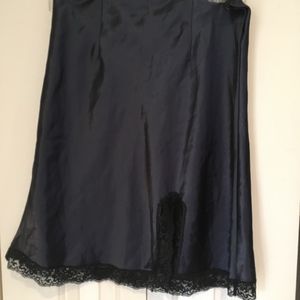 ADD-ON Knee length half slip